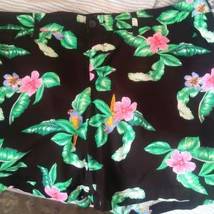 Floral short